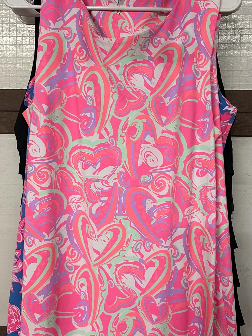 Sleeveless Heart-Print Tank Top - Pink Multi